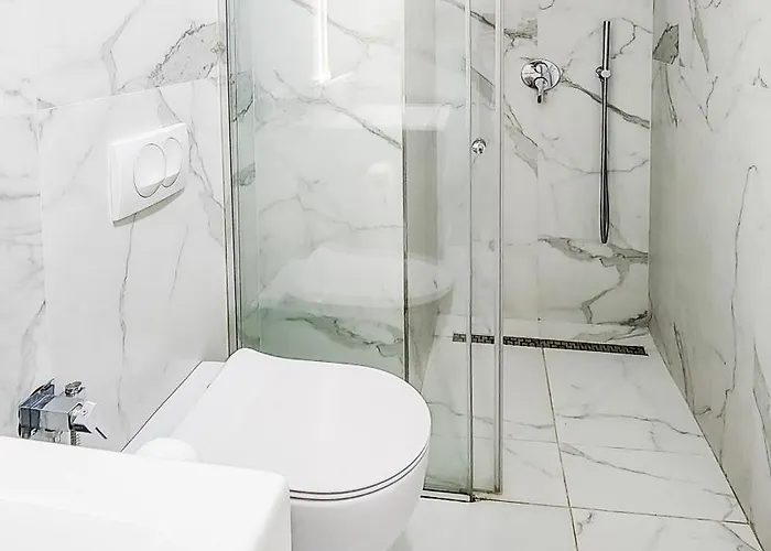 We Blloku ティラナ