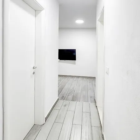 We Blloku Apartamento *
